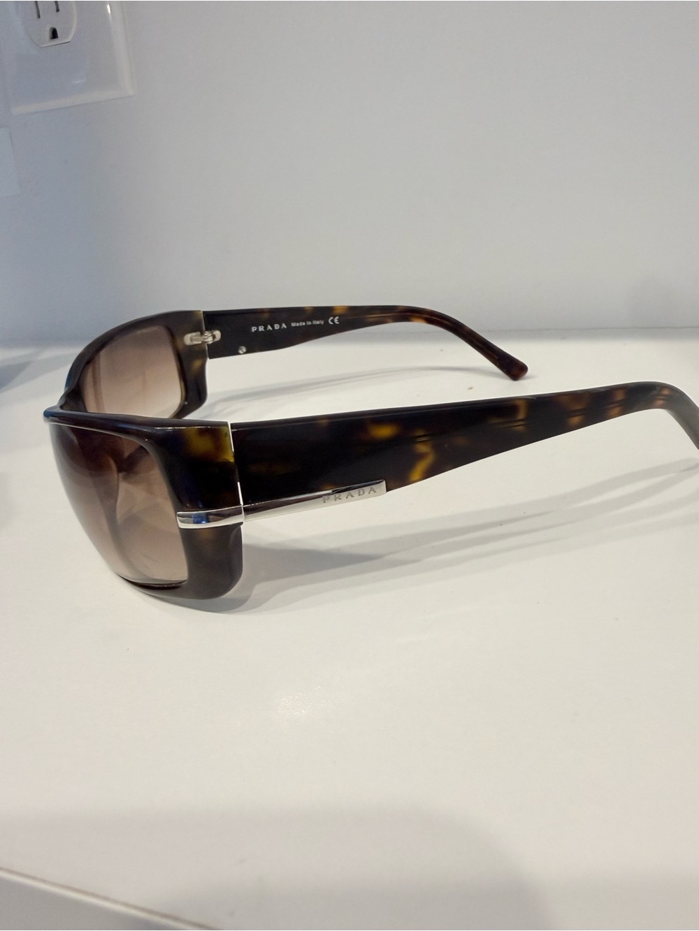 Prada Sunglasses SPR08G 2AU-2Z1 Tortoise Brown - Picture 4 of 5